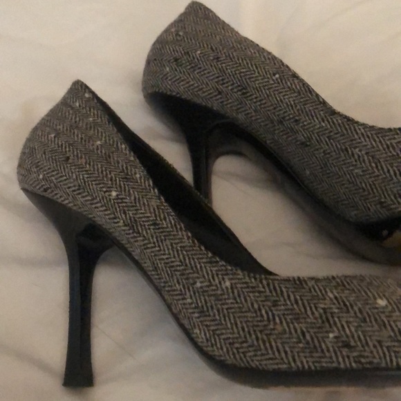 BEAUTIFUL SOPHISTICATED TWEED HEEL - Picture 2 of 5